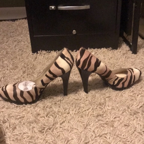 Nine West Rocha Platform Pump Heels Size 7 M - Picture 3 of 5